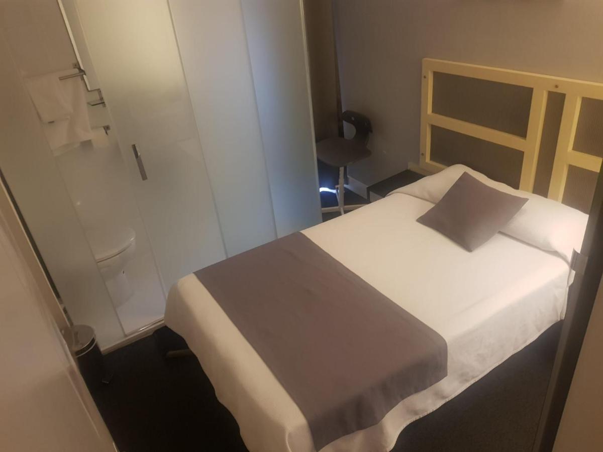 Hotel Palermo Barcelona Bagian luar foto