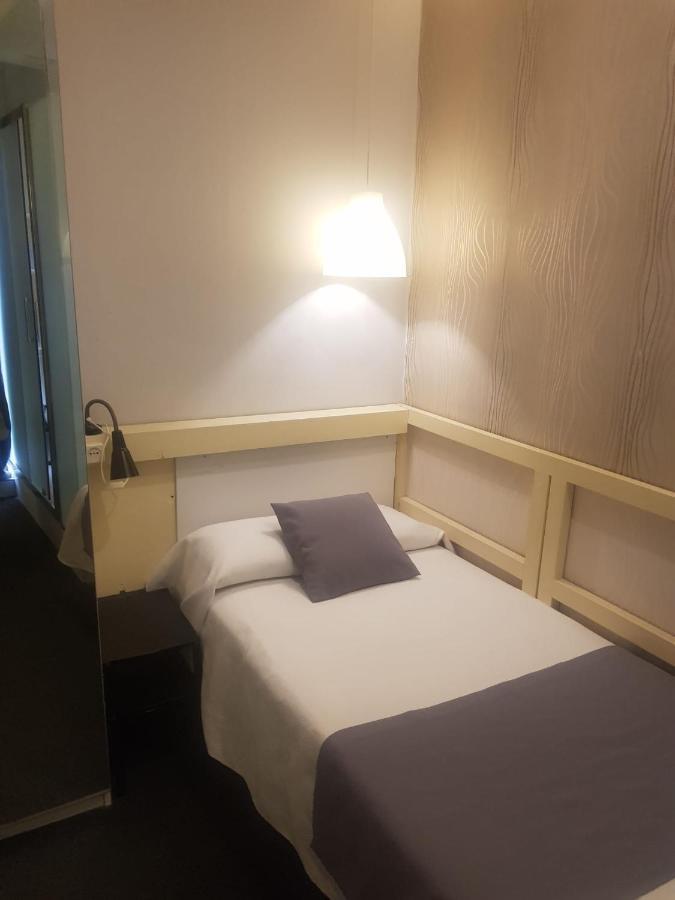Hotel Palermo Barcelona Bagian luar foto