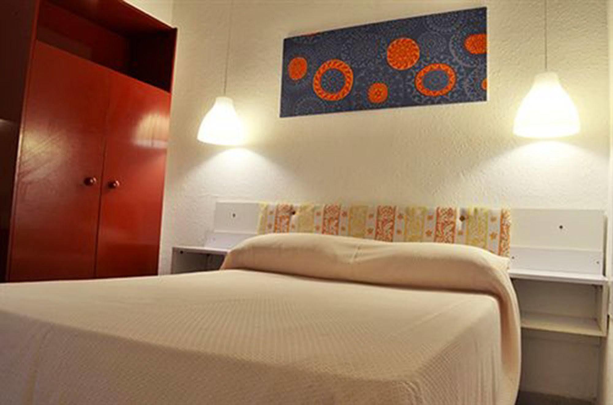 Hotel Palermo Barcelona Bagian luar foto