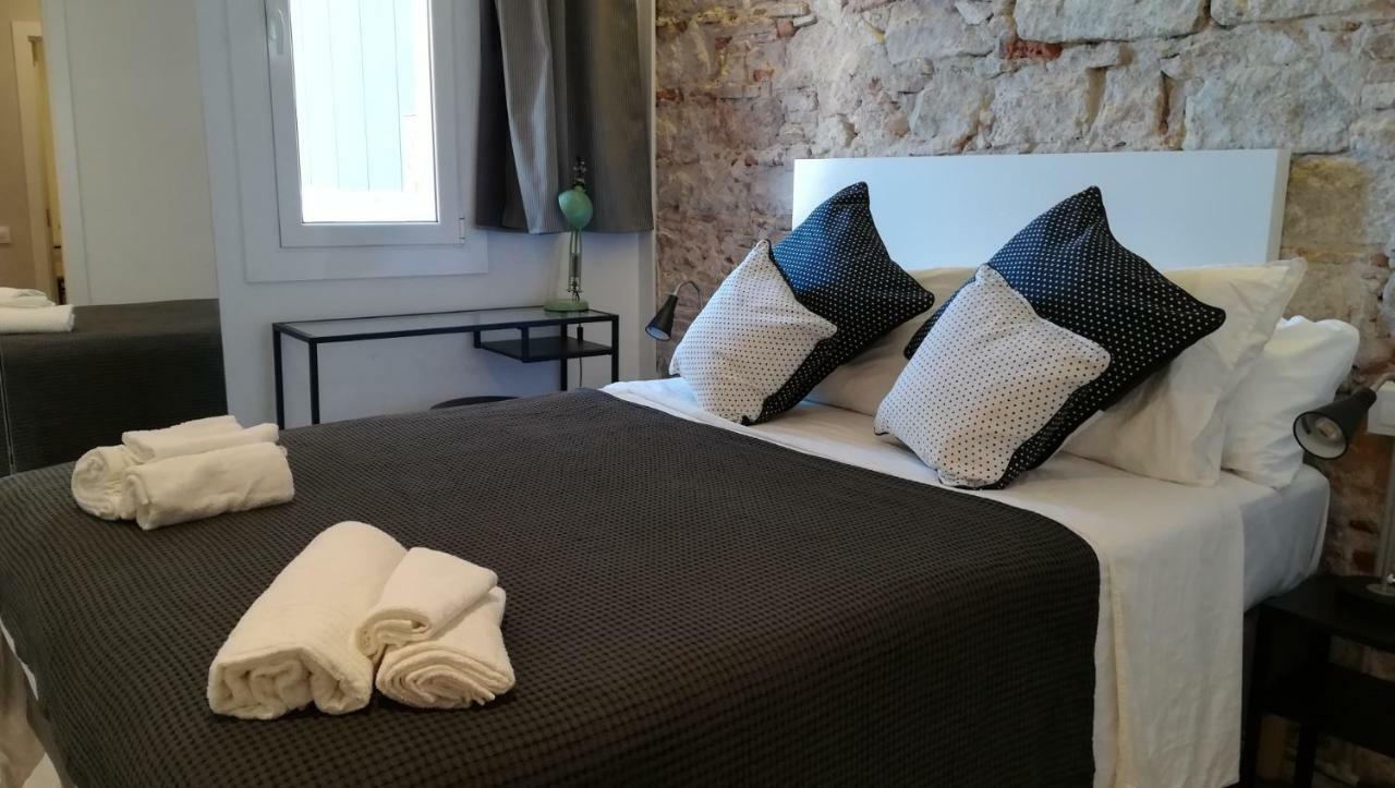 Hotel Palermo Barcelona Bagian luar foto