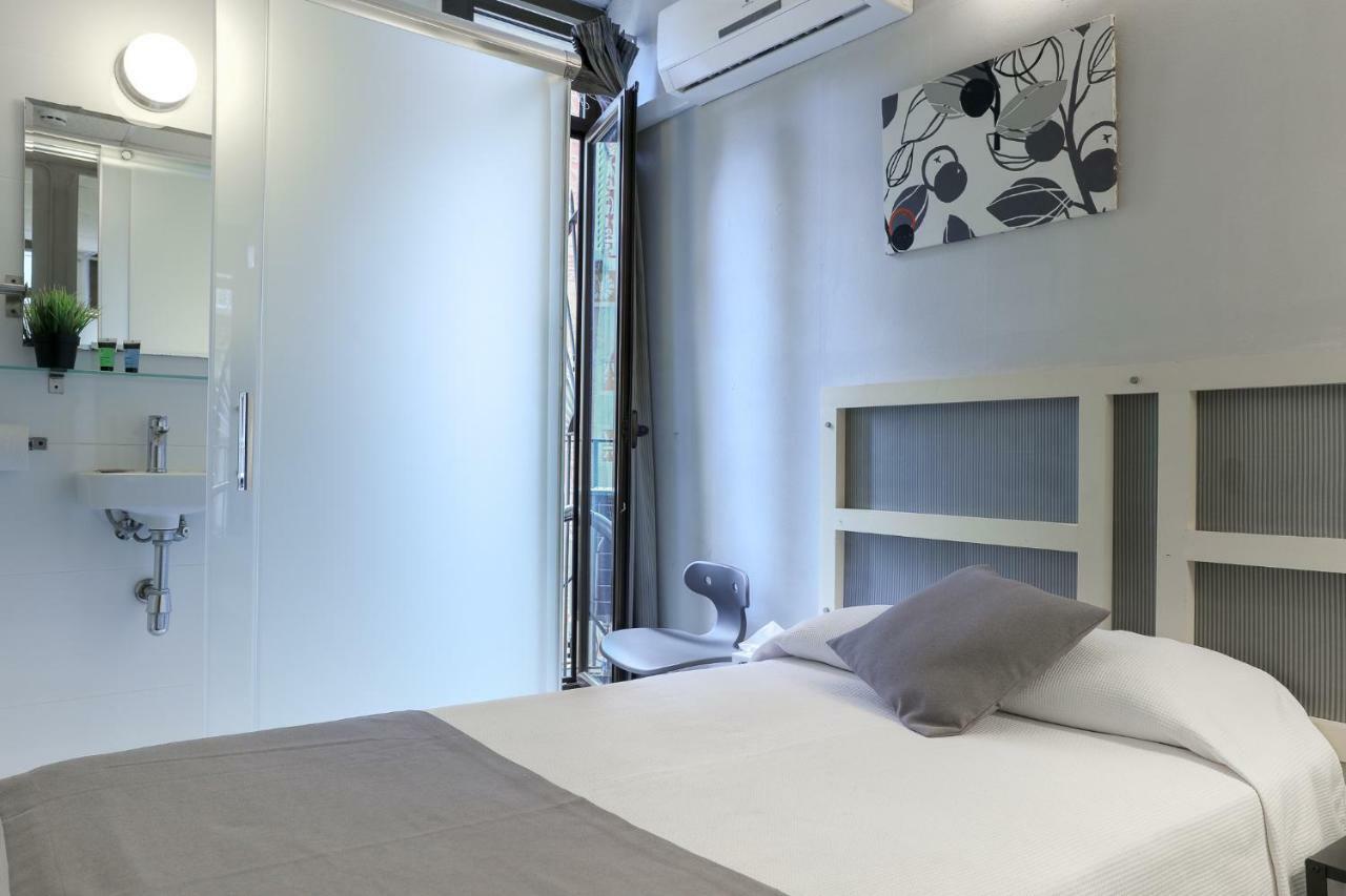 Hotel Palermo Barcelona Bagian luar foto